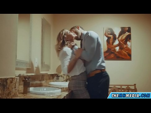 ❤️ As in busty blonde jo ferliedt yn in iepenbier toilet Seks by porno fy.com-full-porner.ru ☑
